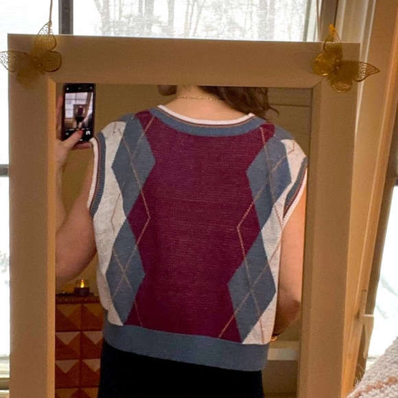 SHEIN Cropped Button Up Vest - Picture 5 of 7